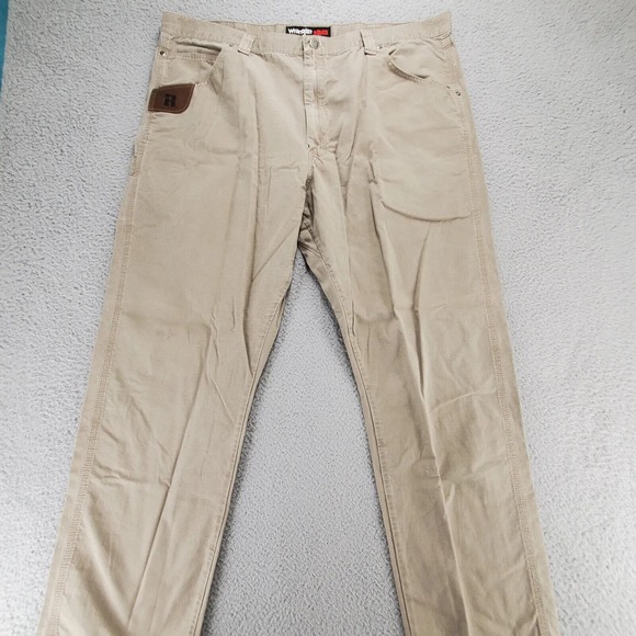 Wrangler Pants Mens 42X32 Tan Riggs Workwear Technician Dark‎ Khaki Contractor - Picture 1 of 15